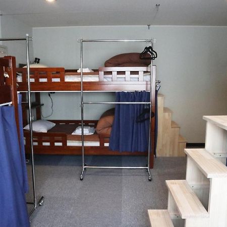 J-Hoppers Beppu Guesthouse ジェイホッパーズ別府ゲストハウス Eksteriør billede