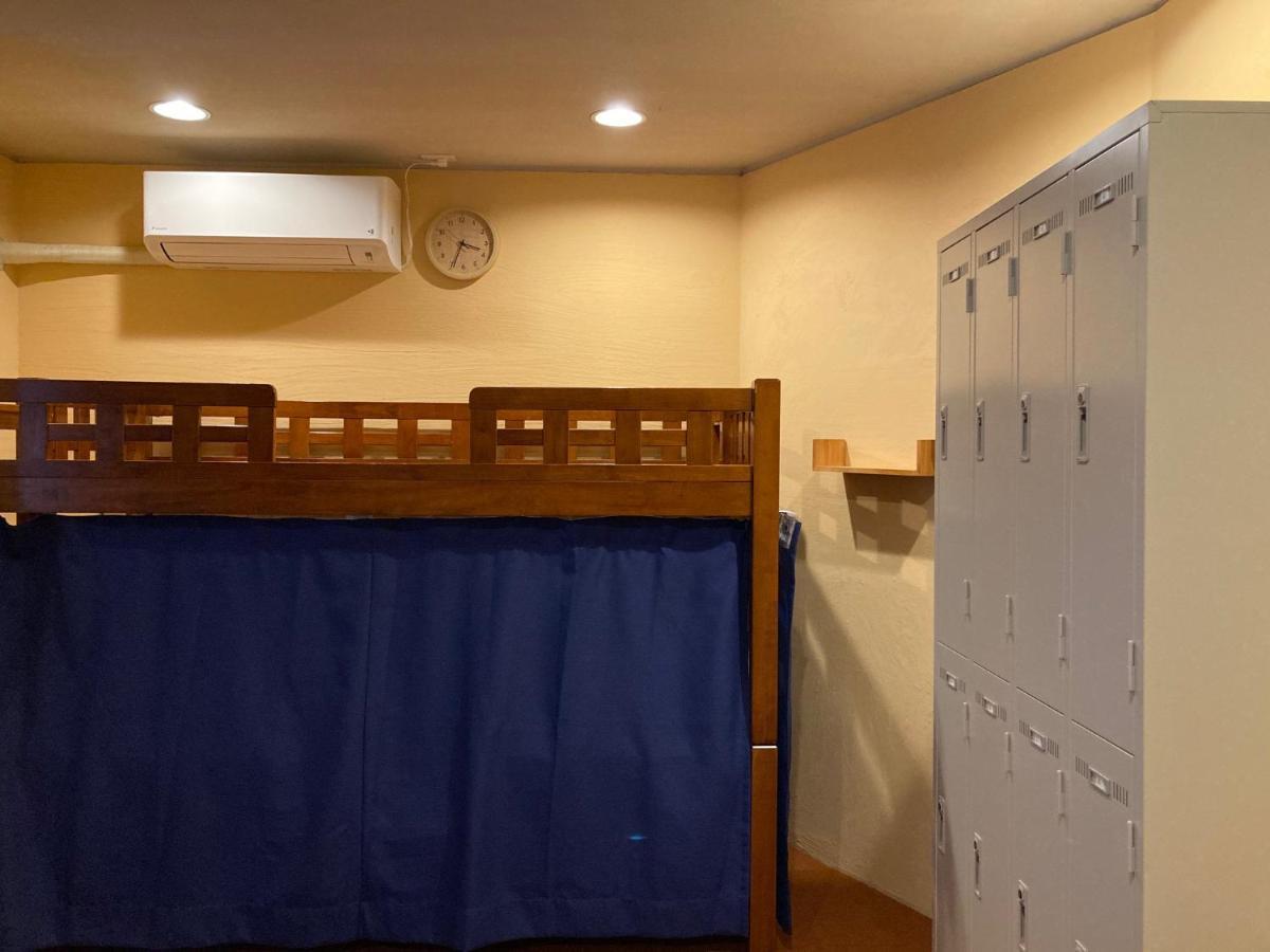 J-Hoppers Beppu Guesthouse ジェイホッパーズ別府ゲストハウス Eksteriør billede
