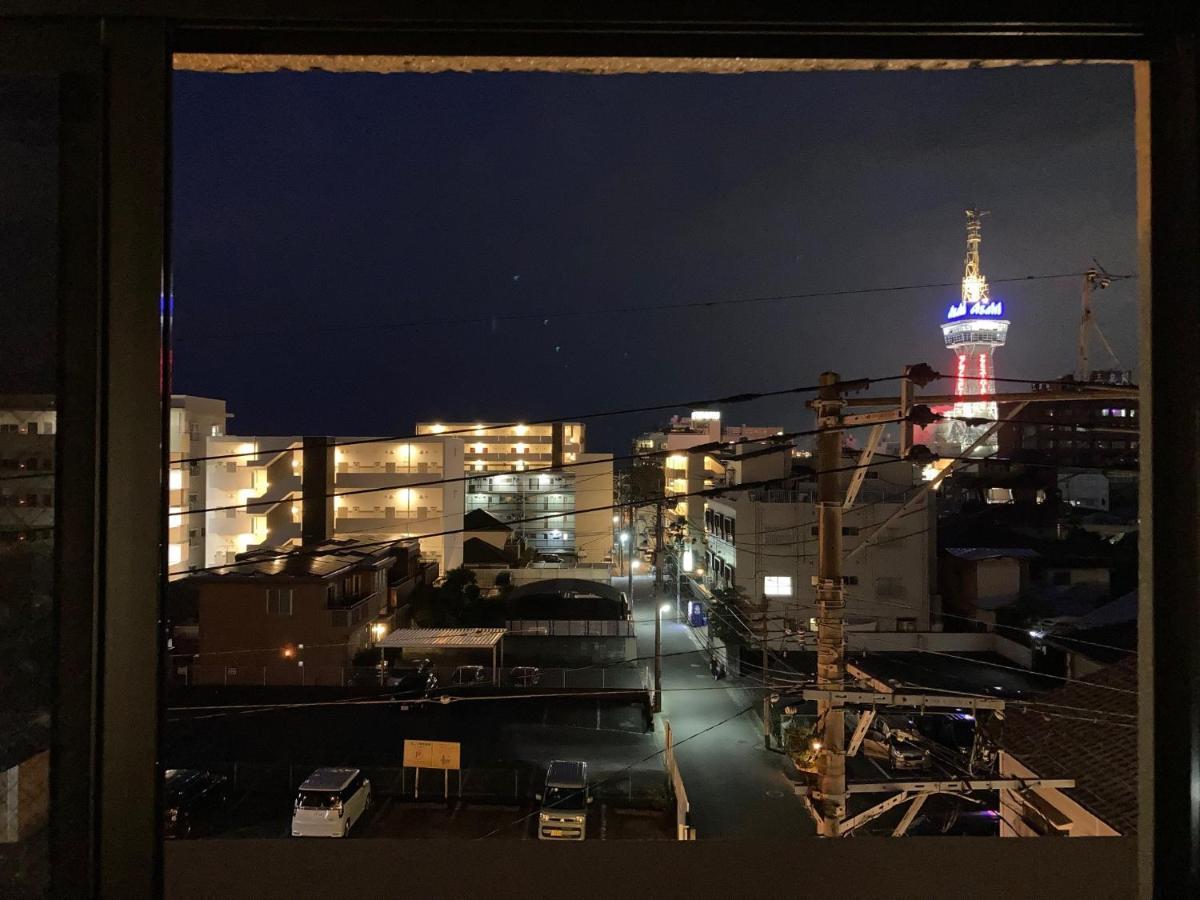 J-Hoppers Beppu Guesthouse ジェイホッパーズ別府ゲストハウス Eksteriør billede