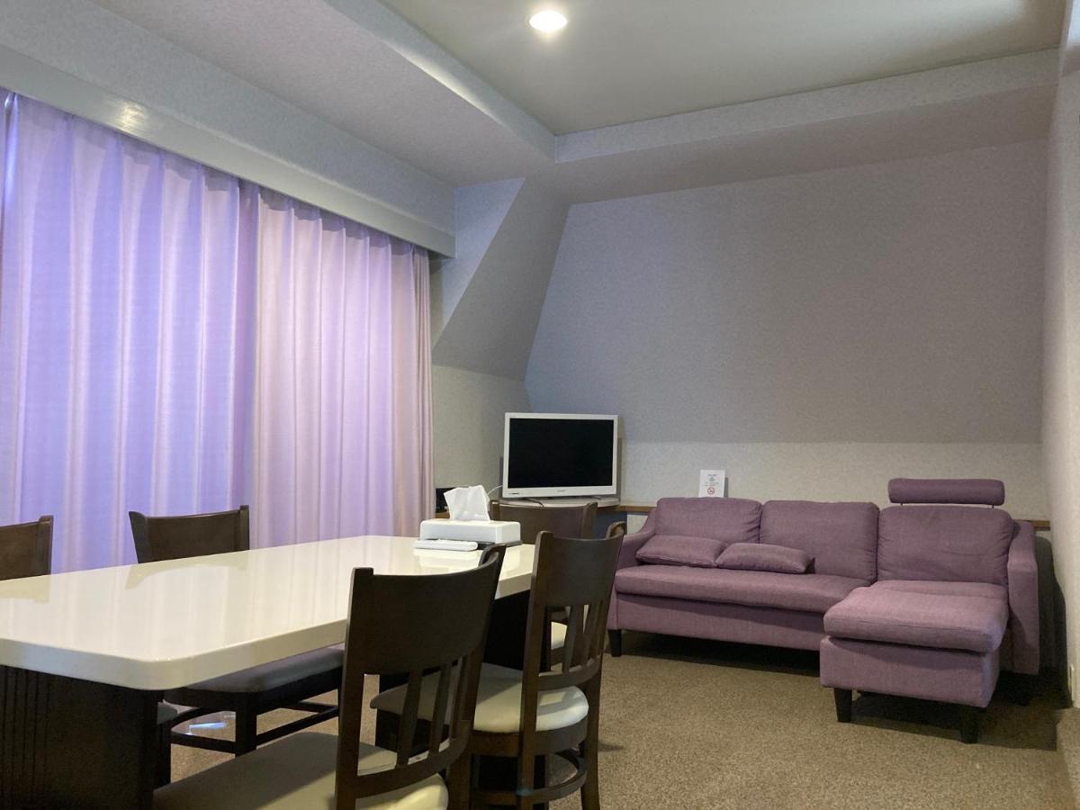 J-Hoppers Beppu Guesthouse ジェイホッパーズ別府ゲストハウス Eksteriør billede