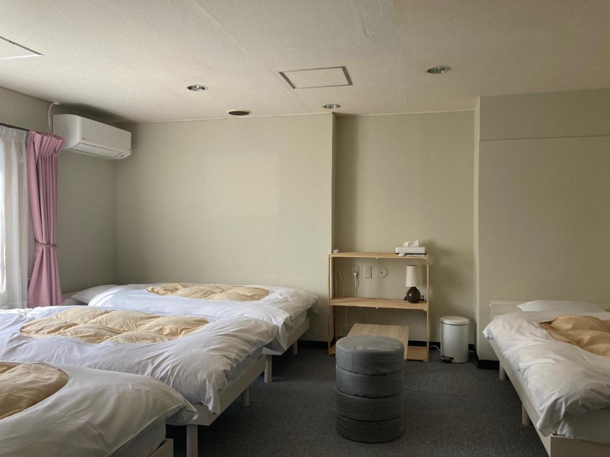 J-Hoppers Beppu Guesthouse ジェイホッパーズ別府ゲストハウス Eksteriør billede
