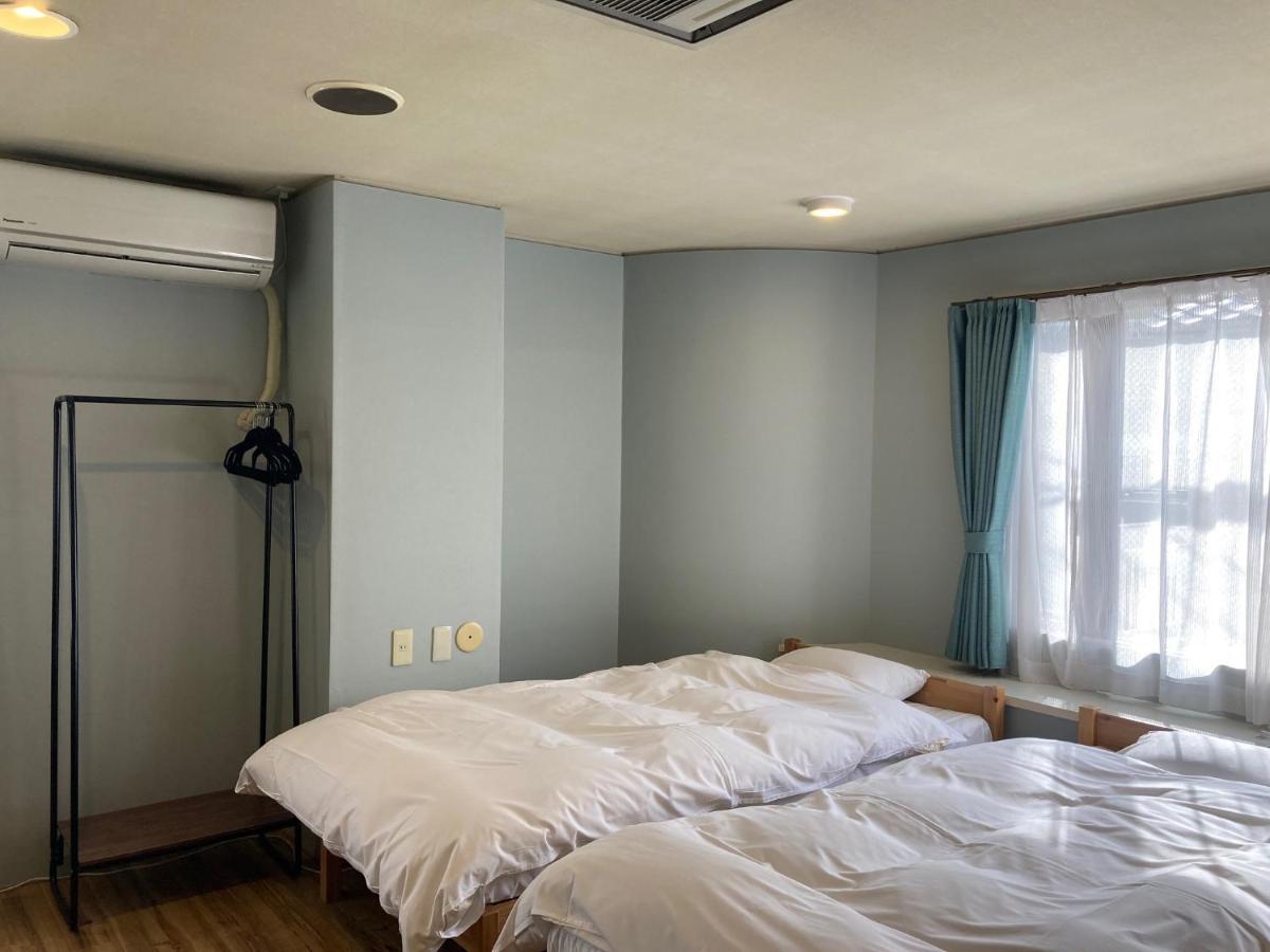 J-Hoppers Beppu Guesthouse ジェイホッパーズ別府ゲストハウス Eksteriør billede